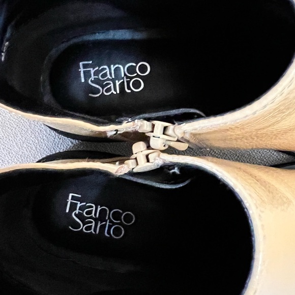 NWOT Franco Sarto Jellisa Patent Chelsea Boot in Beige - Picture 9 of 10